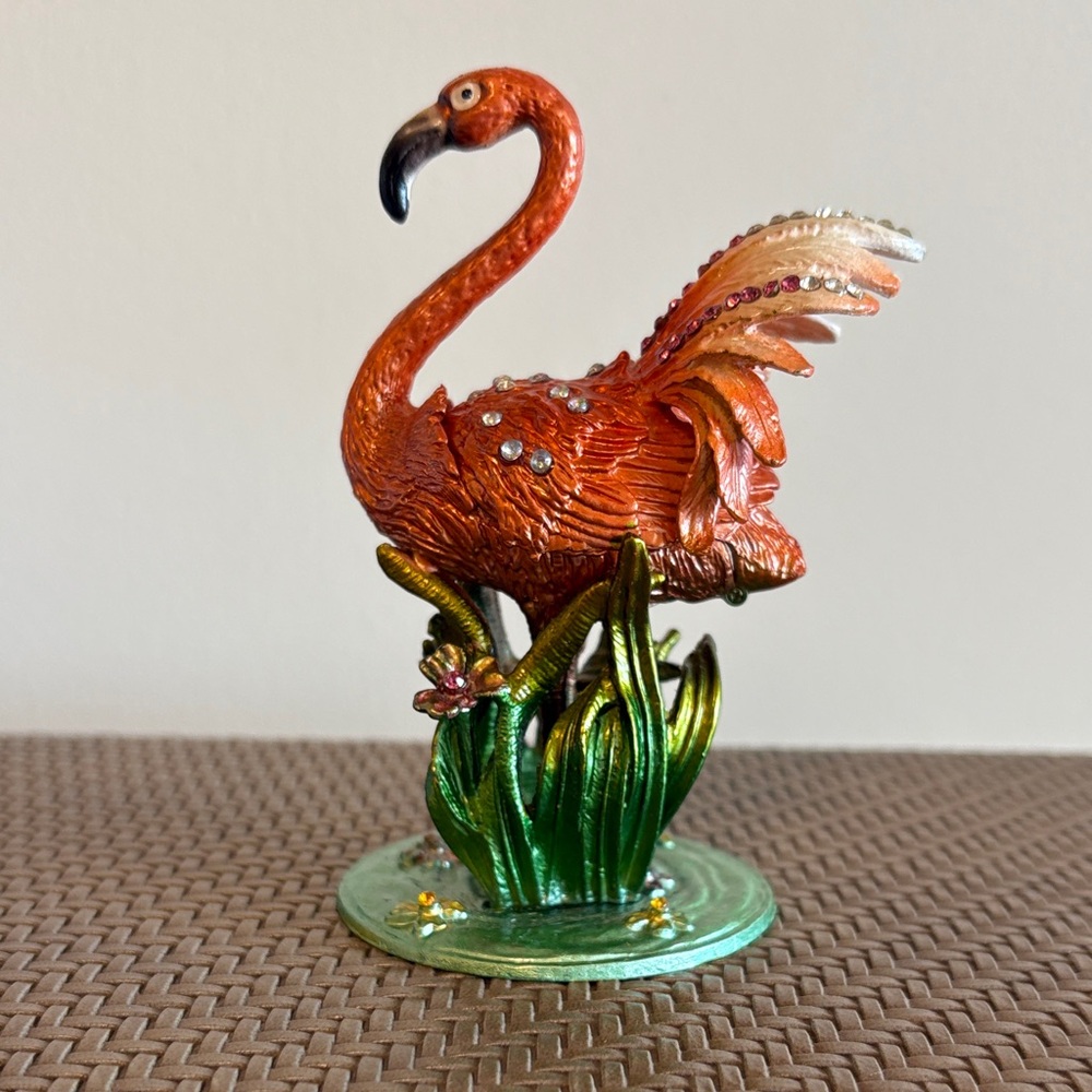 Flamingo Hand-Painted Gold-Plated Enamel Trinket Box with Swarovski Crystals